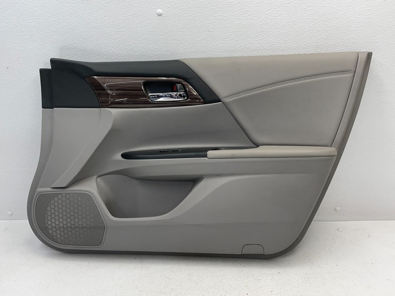 2016-2017 Honda Accord Front Right Passenger Interior Door Cover Panel 1509 OEM