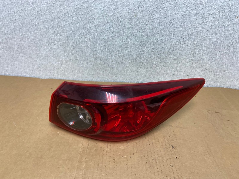 2014 2015 2016 Mazda 3 Right Passenger Rh Side Tail Light AC8463 LK