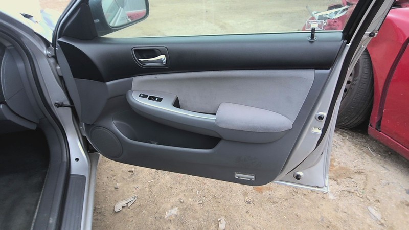 Front Door Trim Panel HONDA ACCORD Right 07 06 05 04 03