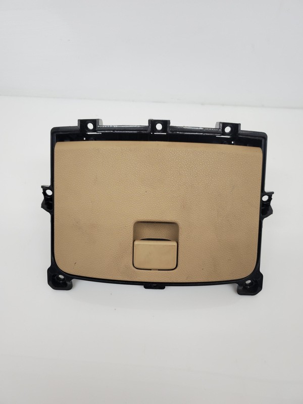 Center Console Rear Storage Tray 2015 Kia Sedona 84690-A9000 2014-2018