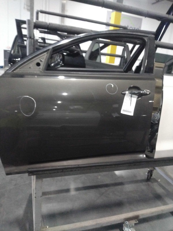 2015 Kia Optima Left Front Door Brown Used OEM 296855 Small Scratch 116K