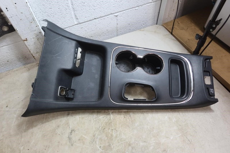 2018-2020 Dodge Durango OEM Center Console Shifter Bezel Trim 68081801 / 6WM641Z