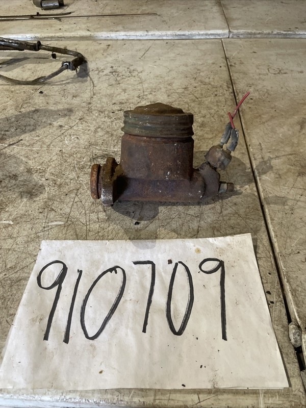 1960-64 Studebaker Champ Brake Master Cylinder – V8 259 289 Models #2