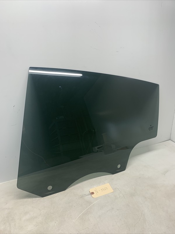 2020-2023 TESLA MODEL Y DOOR GLASS LEFT REAR OEM 43R-004553 3323 S1