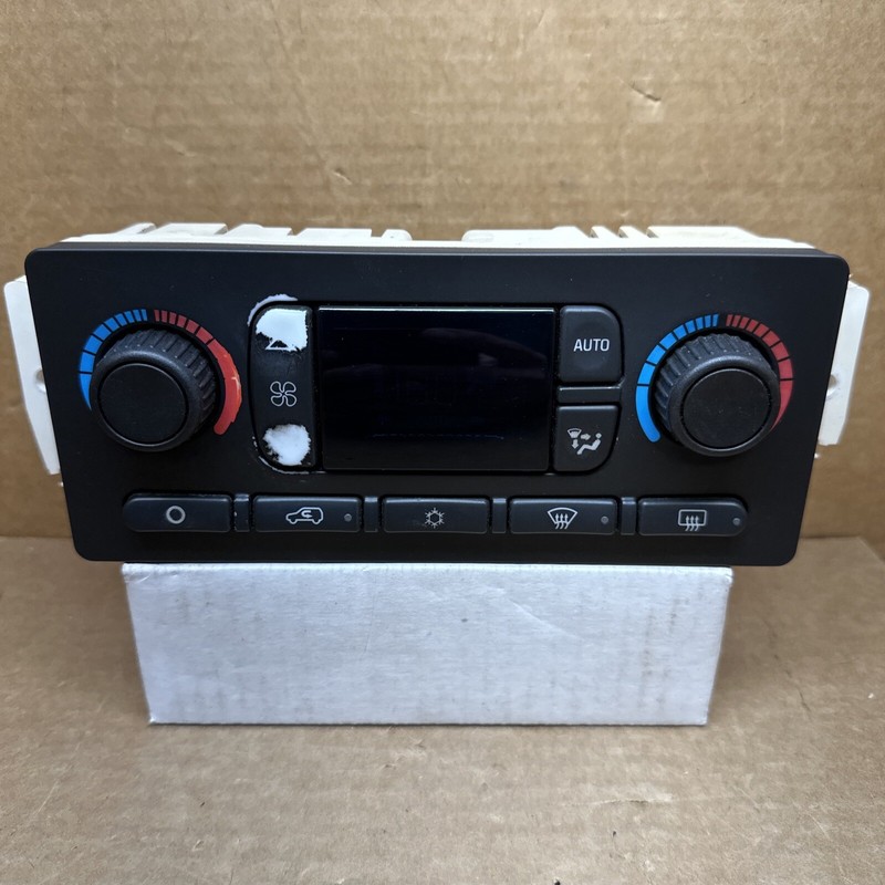 05-06 Tahoe Yukon Escalade Digital Climate Temp Temperature Control OEM 10367041