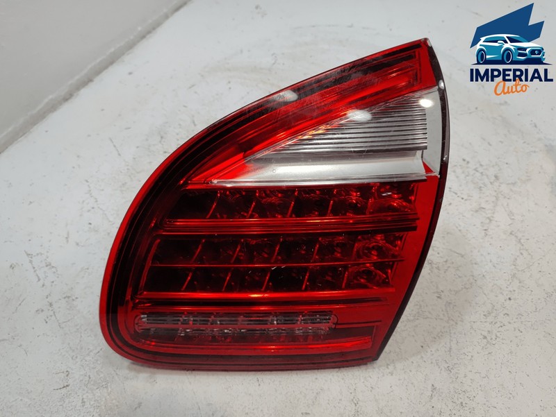 2011-2014 PORSCHE CAYENNE REAR PASSENGER SIDE INNER TAILLIGHT LIGHT LAMP OEM