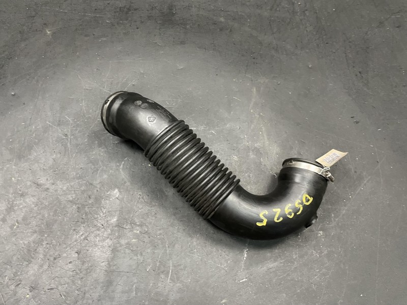 Air Cleaner Air Duct Hose 2018 Dodge RAM 1500 68090732AA 2013 2014 2015 - 2022
