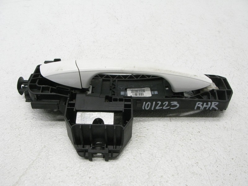 10-19 MERCEDES W204 C CLA CLS CL E GL GLS ML SLK OUTER DOOR HANDLE RIGHT REAR 10