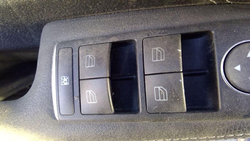 Door Switch Front MERCEDES CLA250 14 15 16 17 18 19