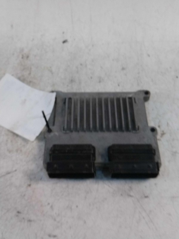 Used Engine Control Module (ECM) fits: 2014 Hyundai Genesis Electronic Control M
