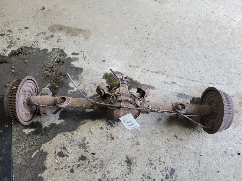 Rear Axle Round Cover 11x10-1/4 Sedan 11" Brakes Fits 91-93 CAPRICE 1671442