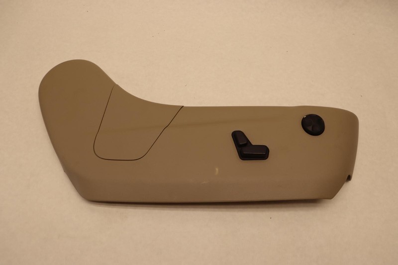 2014-2020 JEEP GRAND CHEROKEE FRONT RIGHT SEAT OUTER COVER TRIM W/ SWITCH OEM