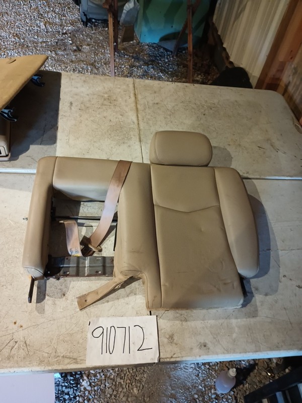 2004 -2009 SRX2nd Row Seat left drivers sideseat frame BackAssembly