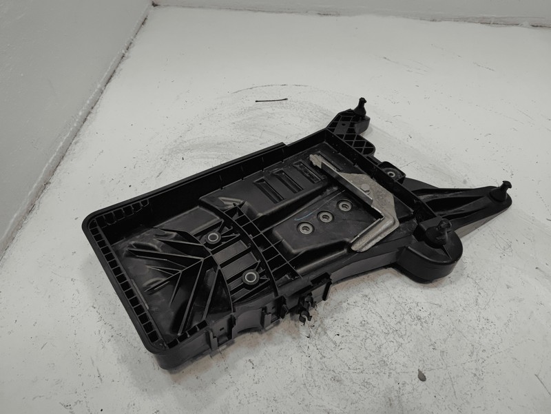 2018-2025 Volkswagen Atlas Battery Tray Housing Box Support Bracket Plate OEM