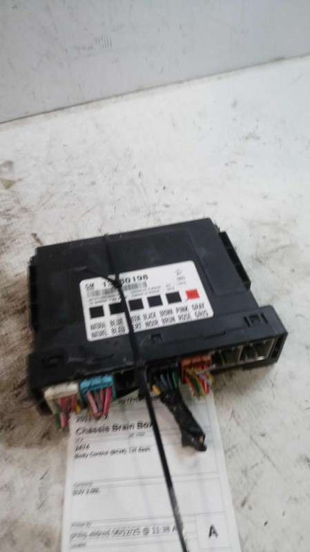 2011 Cadillac SRX Body Control Module OEM 13501737, 156k Miles, RED