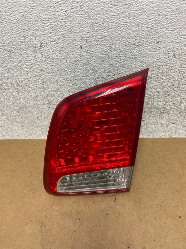 2011 2012 2013 Kia Sorento Right Passenger Inner Tail Light Oem AE3022 LK