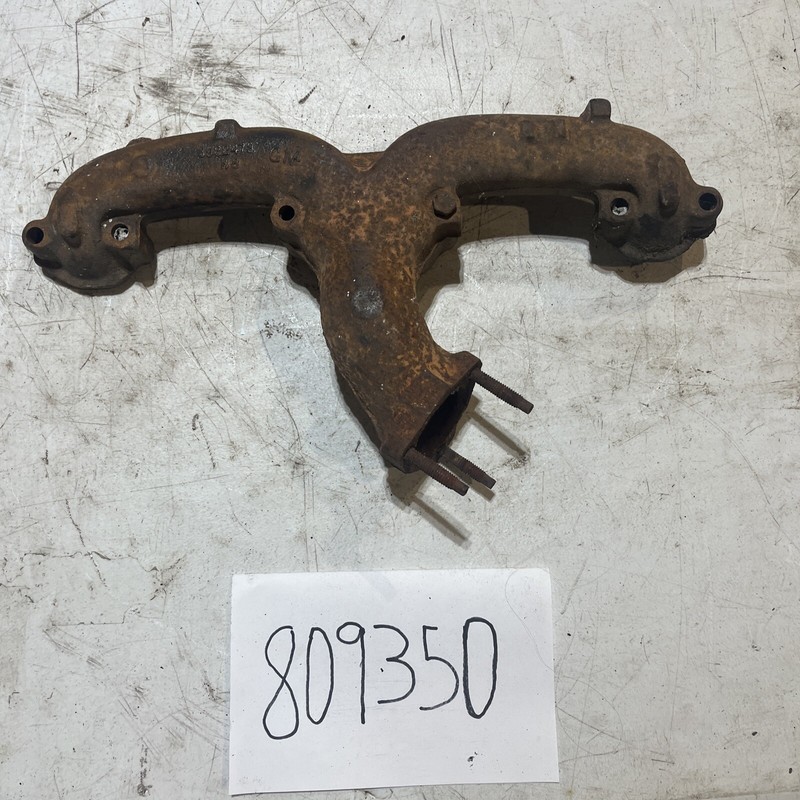 Small Block Chevy Manifold Rams Horn Center Dump Exhaust Manifold 3932478