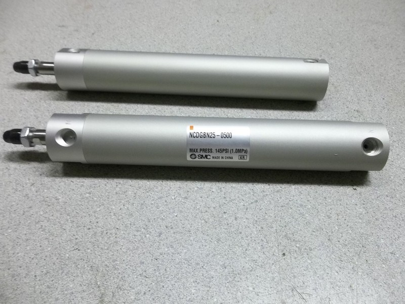 SMC Pneumatic Air Cylinders, Lot of 2 NCDGBN25-0500 *FREE SHIPPING*
