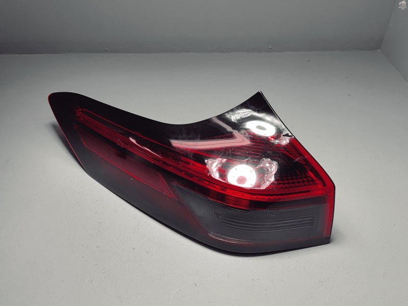 2021-2025 NISSAN ROGUE REAR LEFT DRIVER SIDE OUTER TAILLIGHT LIGHT LAMP OEM