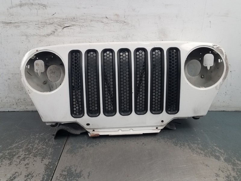 2004 Jeep Wrangler TJ Rubicon 4x4 Front Grill #2410 Q5