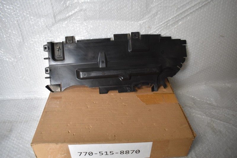 PORSCHE CAYENNE BASE AIR GUIDE RIGHT SIDE 2019-2023 OEM 9Y0 121 707 B