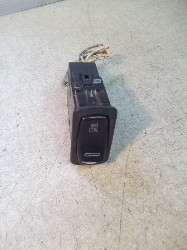 Mack 1MR4341AM9 Speed Control Switch W/ Connector