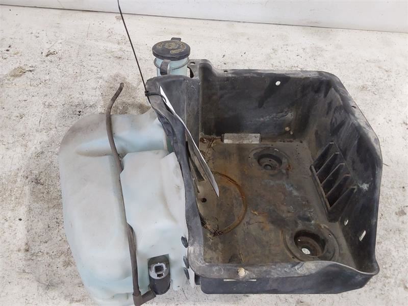 Wash Reservoir Includes Pump Fits 09-14 FORD F150 PICKUP 3233326