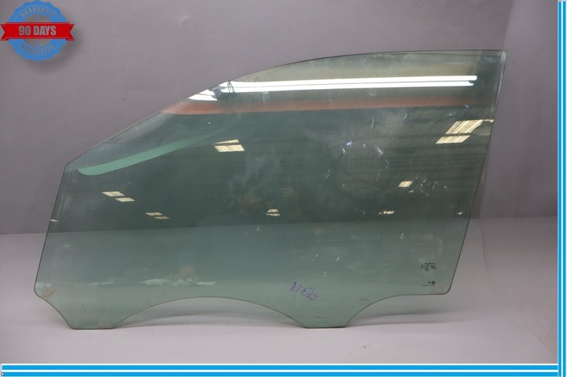 11-18 Volkswagen VW Touareg Front Left Driver Side Door Window Glass Oem