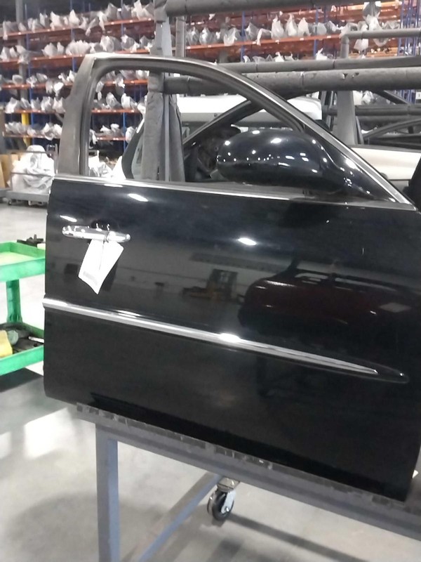 2005 Buick LaCrosse Right Front Door Black OEM Used 88000 Miles