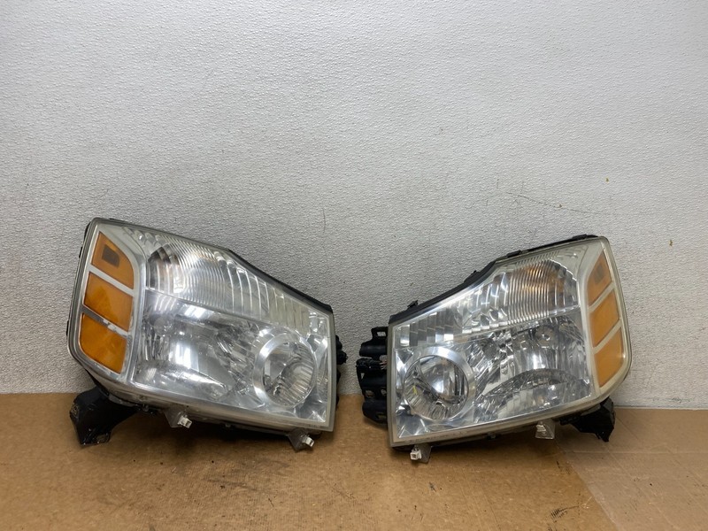2004 to 2007 Nissan Armada Left+Right Side Set Headlights Oem S6968 DW