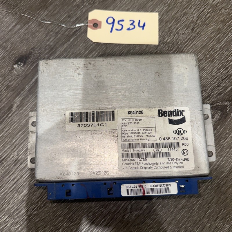 BENDIX( ABS ) BRAKE CONTROL MODULE P/N K040126 , 0 486 107 206 , 10R-024040