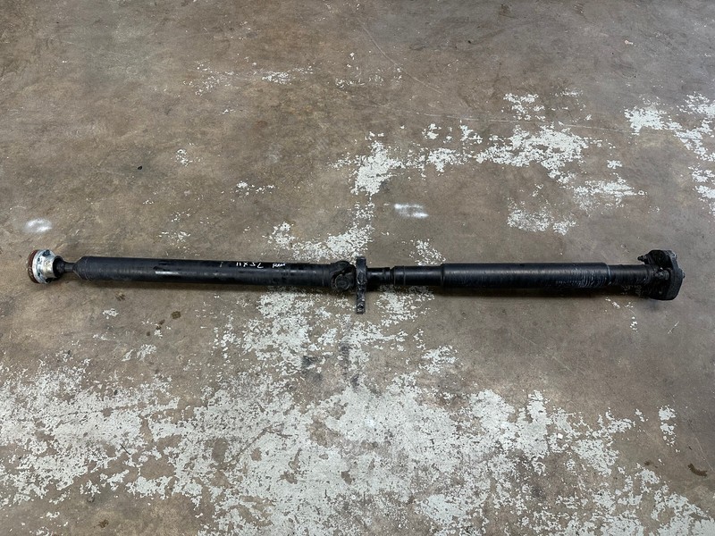 10-12 JAGUAR XJL RWD REAR DRIVESHAFT PROPELLER DRIVE SHAFT OEM