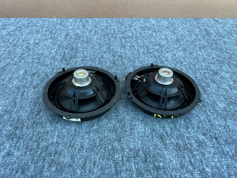 FORD MUSTANG MACH-E 2021-2026 OEM REAR LEFT AND RIGHT DOOR SPEAKER (PAIR)