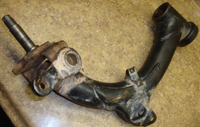 84 Honda Fourtrax TRX200 TRX 200 SX Front Steering Left A J Arm Trailing Spindle