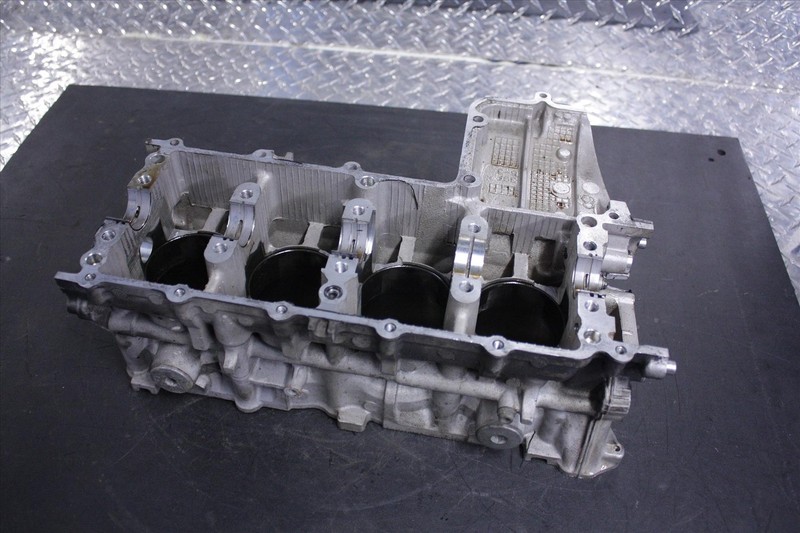 01 SUZUKI GSX-R 600 CYLINDER JUGS WALL CASING BLOCK MOTOR ENGINE GSXR GSX R