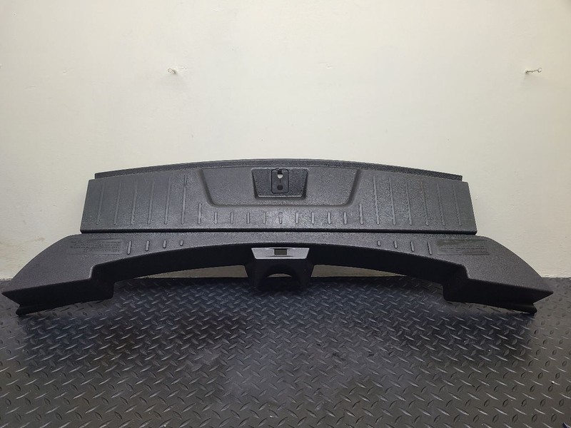 10-17 Chevrolet Traverse Liftgate Scuff Plate OEM 20918638