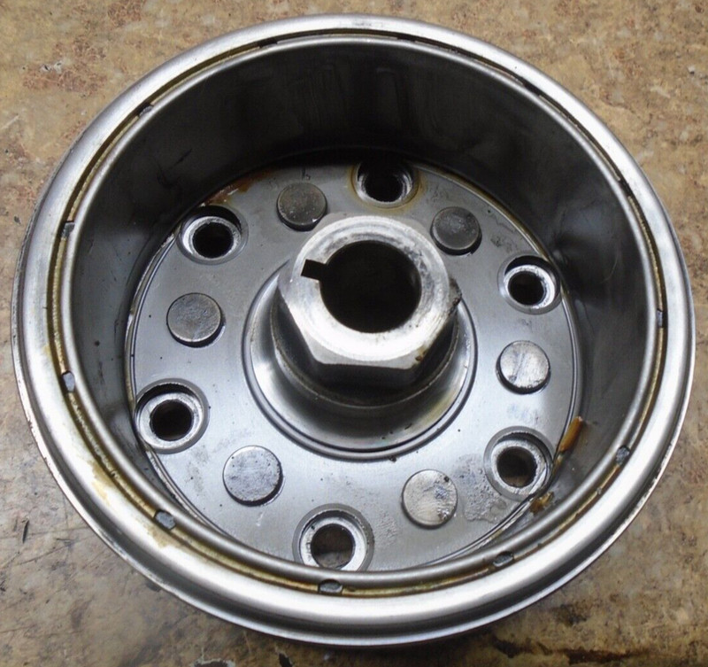 1998 Suzuki Marauder VL800 VL 800 Engine Alternator Rotor Flywheel Magneto 98