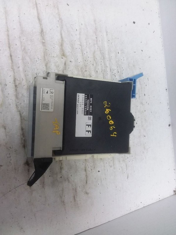 Multiplex Network Body Control Module Fuse Box Fits 16 LEXUS RC200T 89221-24080
