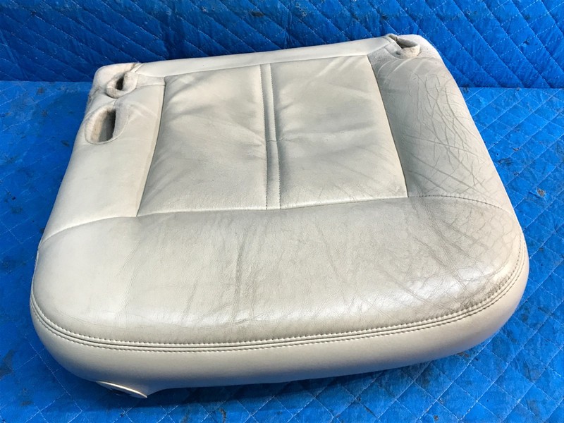 03-11 Lincoln Town Car Front Left Lower Seat Cushion Beige