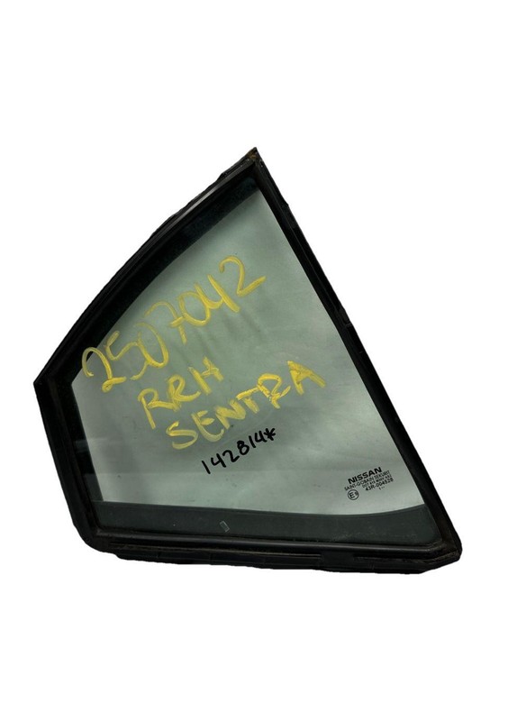 Nissan Sentra vent glass window 20 to 24 rear right side assy OEM 822206LE0A