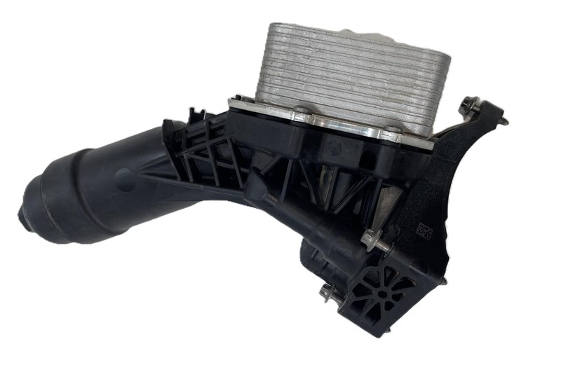 2021 Bmw 330i Oil Filter Housing With Hardware Cap And Cooler has small Dent OEM