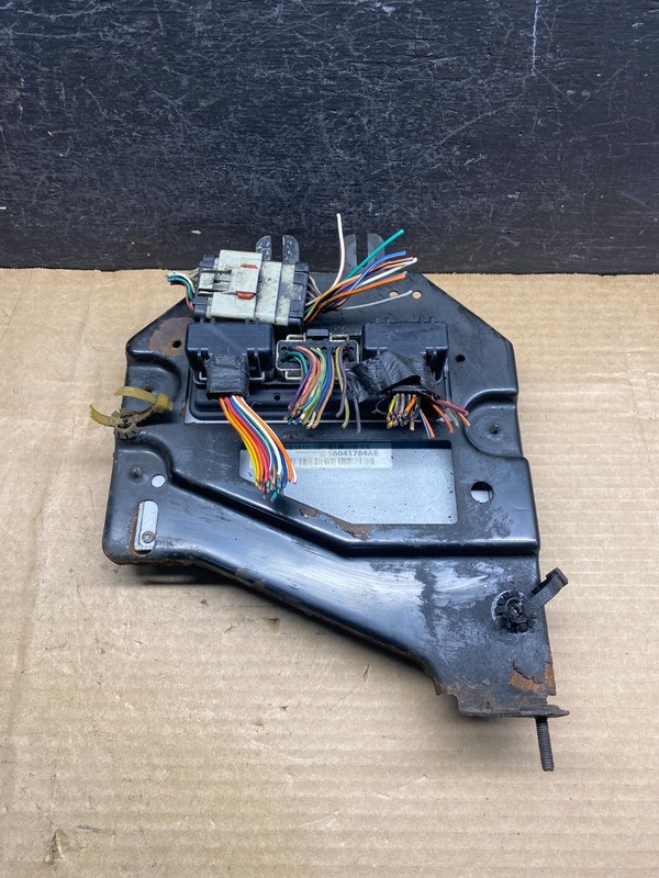2001 Jeep Grand Cherokee 4.0L ECU ECM Engine Computer Module AD9804DG