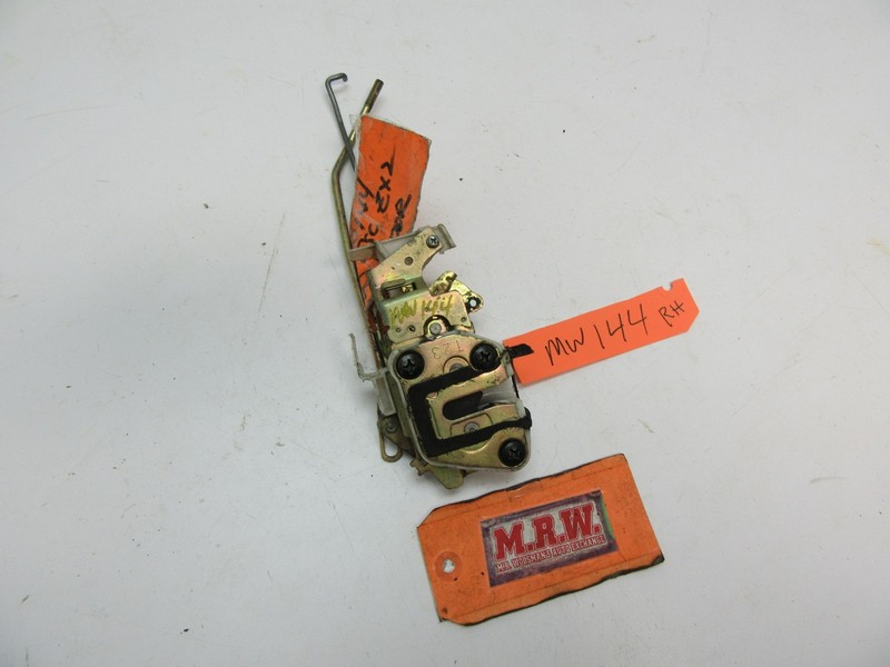 DOOR LATCH LOCK ACTUATOR FRONT CAR R RH RIGHT PASSENGER 98-02 ESCORT ZX2 COUPE