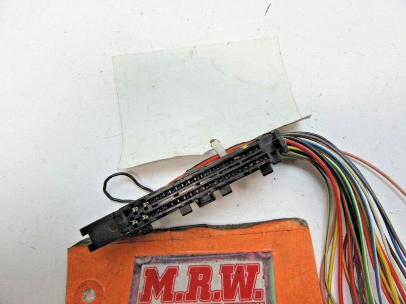 WIRE PLUG CONNECTOR HEAT AUTO TEMPERATURE CONTROL UNIT DASH SWITCH BLOWER MOTOR