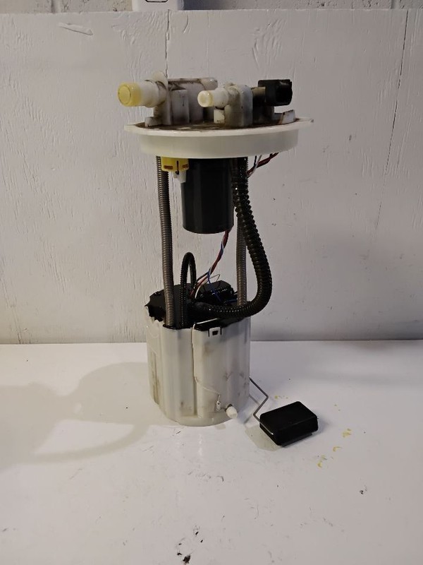 Fuel Pump Assembly Tank Mounted 2.4L Primary Fits 10-17 EQUINOX 3592666