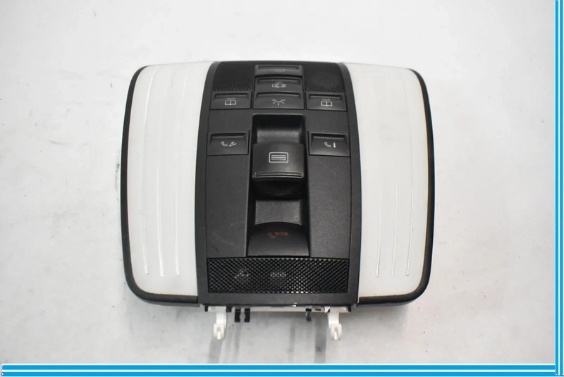 10-16 Mercedes W212 E550 E350 Overhead Dome Light Lamp 2129061000 OEM