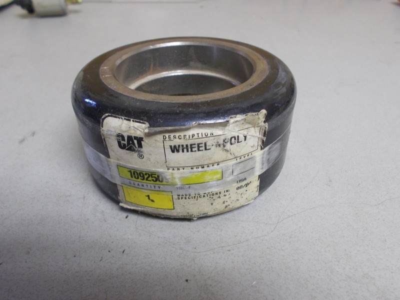 CAT 1092509 Caterpillar Wheel *FREE SHIPPING*