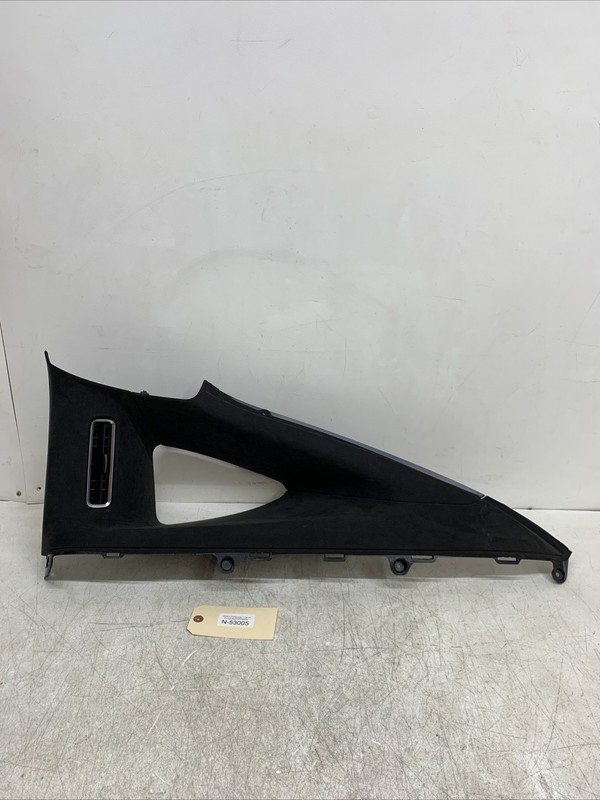 16-20 Tesla Model X Right Upper Quarter Trim Panel 1035960-04-E 53005 UP