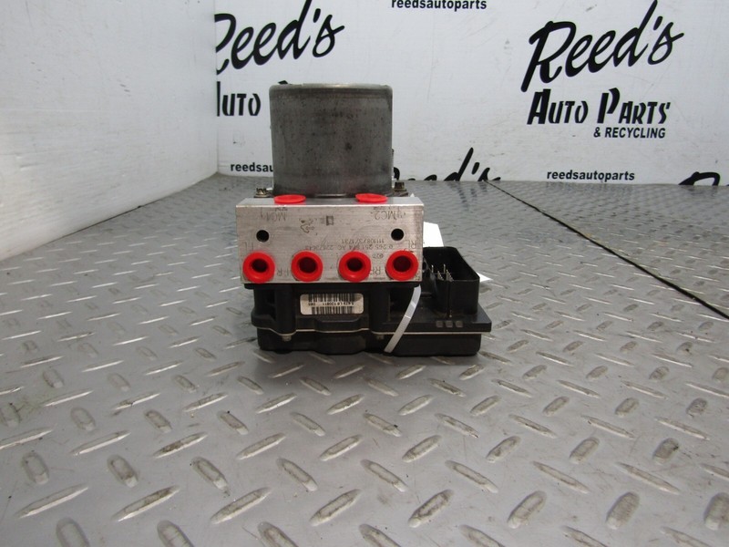 12 13 14 CHEVY CAMARO ANTI-LOCK BRAKE PART ASSEMBLY INCLUDES MODULE 3.6L 934351