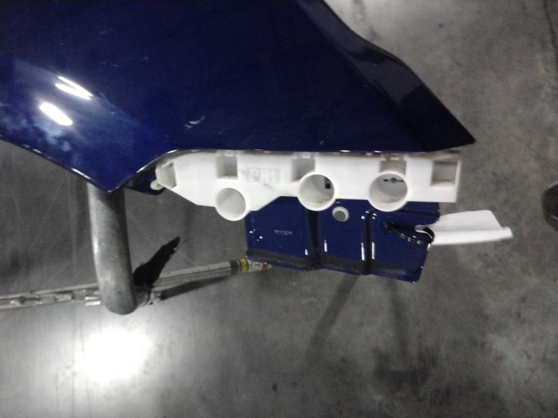 Nissan Titan 2021 Right Fender BLUE 671045 0068